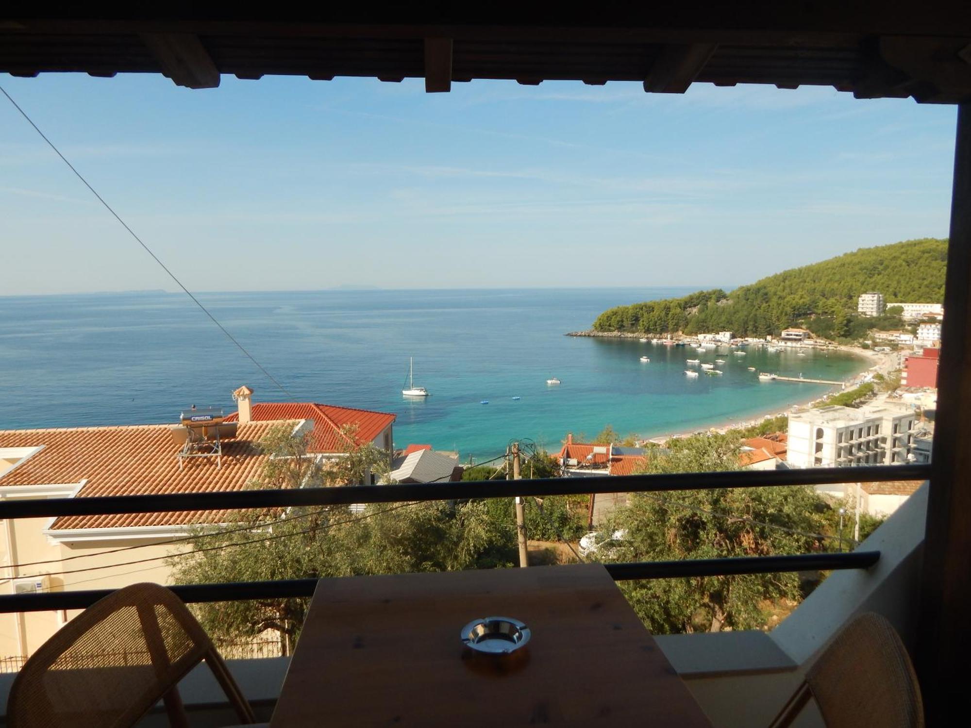 Bel Air Rooms Himare Exterior photo
