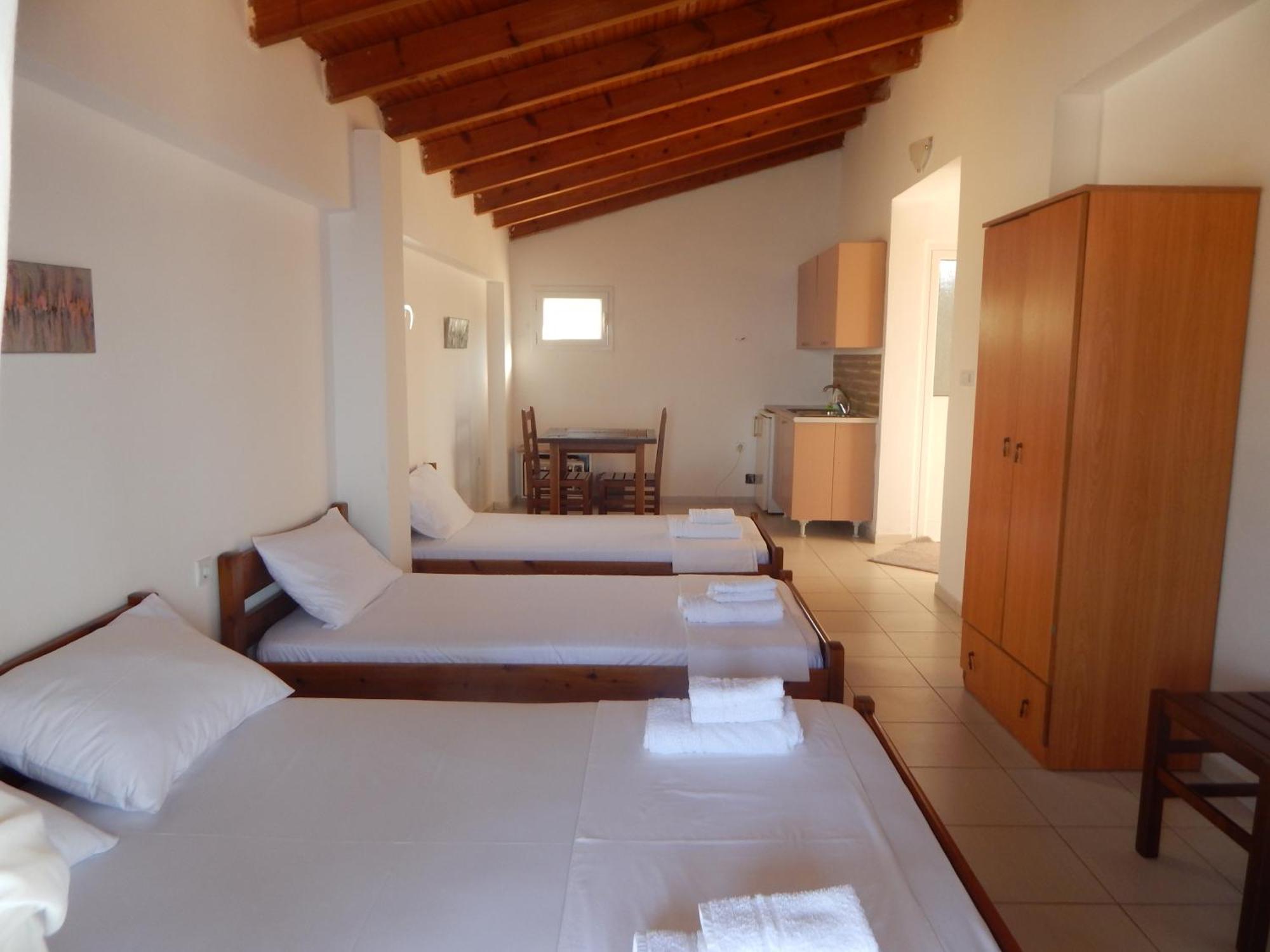 Bel Air Rooms Himare Exterior photo